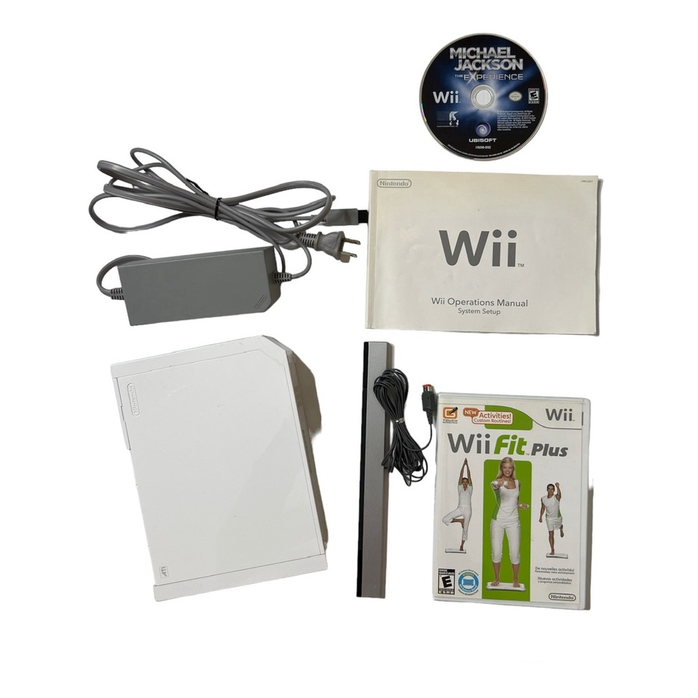 Nintendo Wii Console + Sensor Bar & Game Accessories Bundle Sz OS